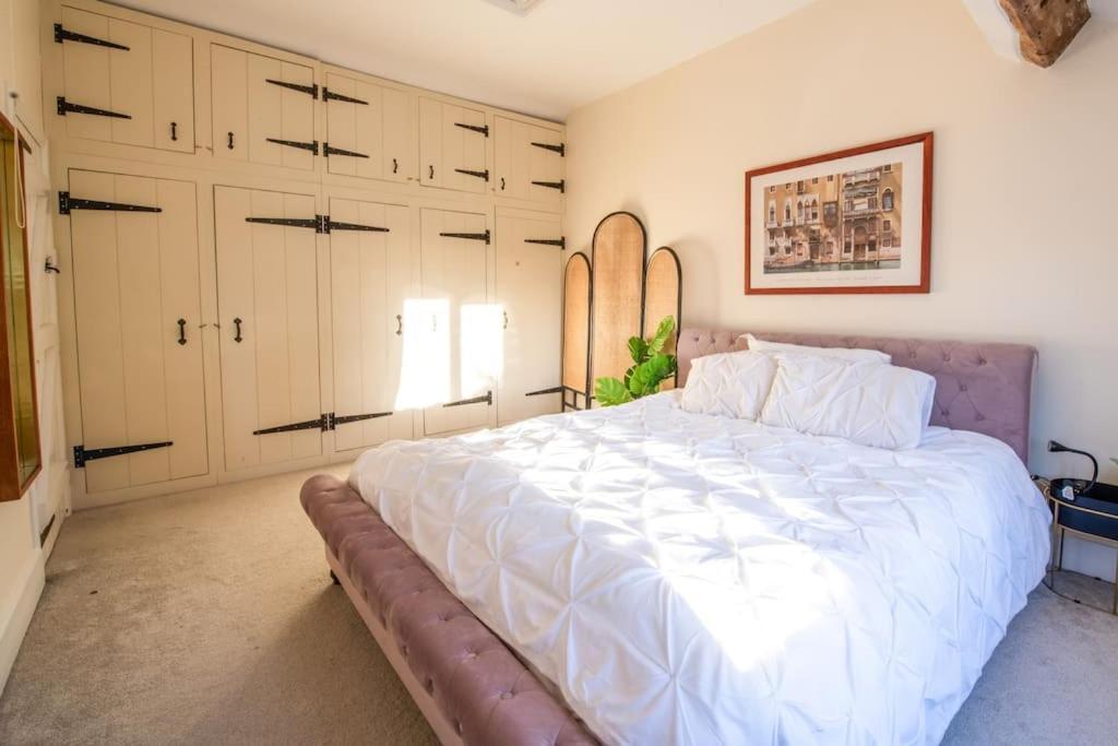 Charming Cottage Getaway In Altrincham Ngoại thất bức ảnh